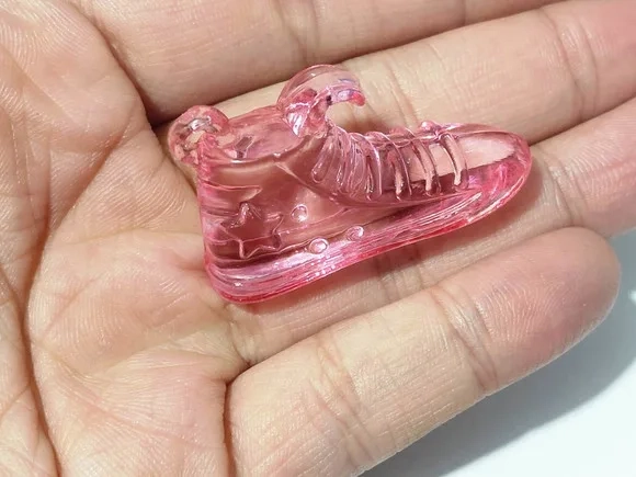 Pingente Ténis Acrílico 2,5cm/4cm Pacote com 10 Unidades