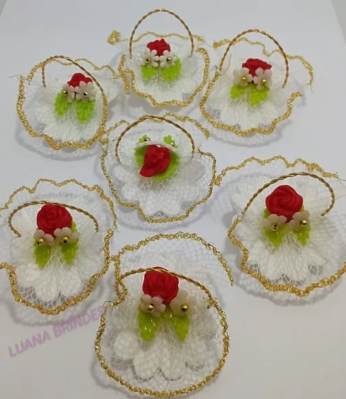 Lembrancinha Cestinha de Flor - caixinha com 10 unidades