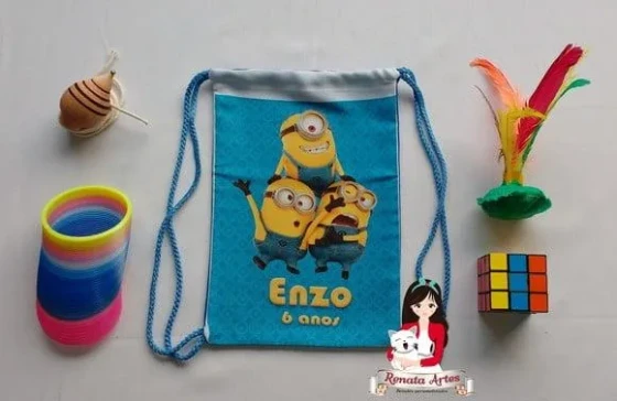 Mochila Azul Brinquedos Retrô Personalizada os Minions