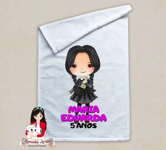 Toalhinha Personalizada Wandinha Cute
