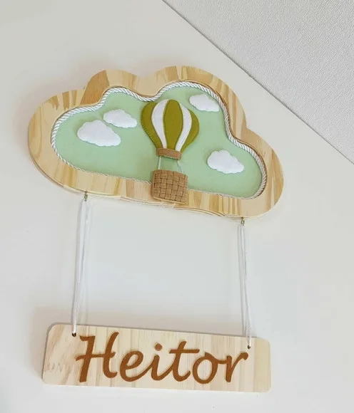 Porta Maternidade Balão em Feltro.