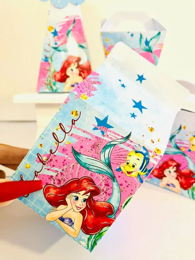 Kit lembrancinha Ariel Aquarelada