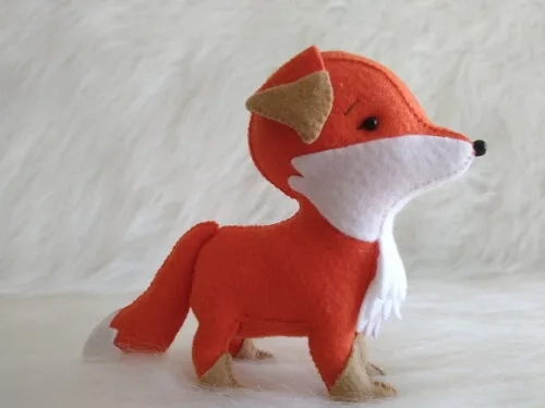 Raposa em Feltro - 3d