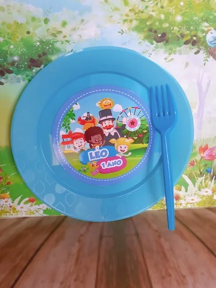 Kit Festa Mundo Bita para Bolo - Copo e Prato Personalizados
