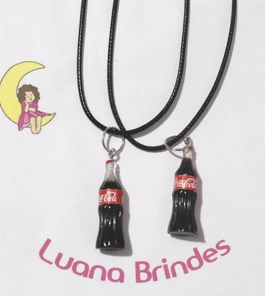 Colar Garrafa de Coca Cola 3cm Resina Pacote com 3 Unidades