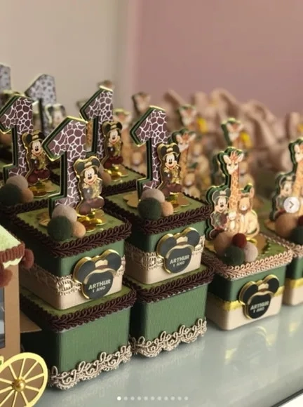 Lembrancinha Safari Luxo Personalizada Mickey- 30 Peças
