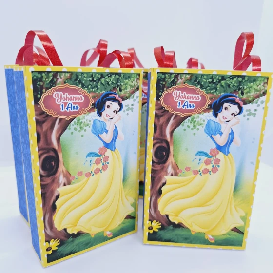 PEGUE E MONTE - Sacolinha Surpresa Personalizada BRANCA DE NEVE