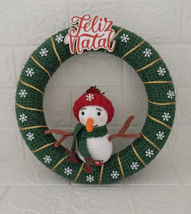 Guirlanda de Natal boneco de neve crochê