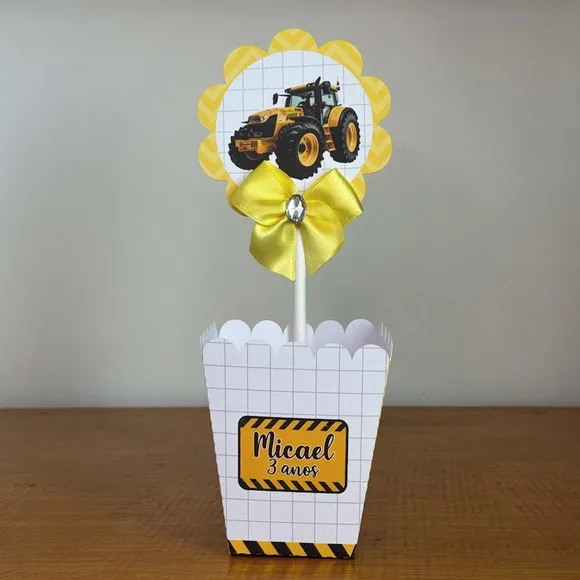 Kit 30 Lembrancinhas Trator Amarelo