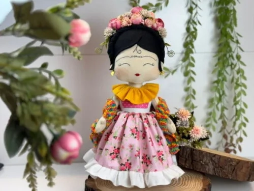 Boneca Frida em Feltro - Chamar no Chat Antes da Compra