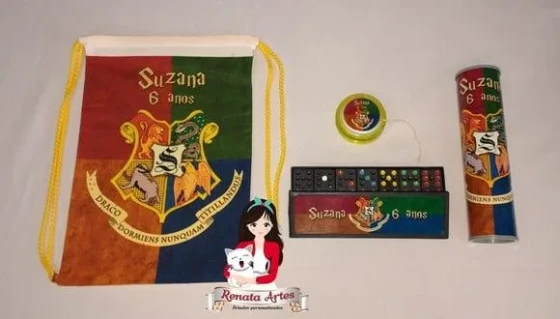 Kit Jogos na Mochila Harry Potter Casas / Símbolos