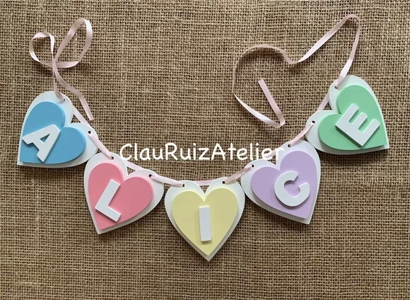 Porta Maternidade Varal de Coração Candy Colors - Decoração Para Bebês