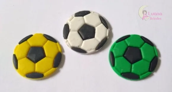 Aplique Bola de Futebol Colorida Emborrachado Pct 8 Unid