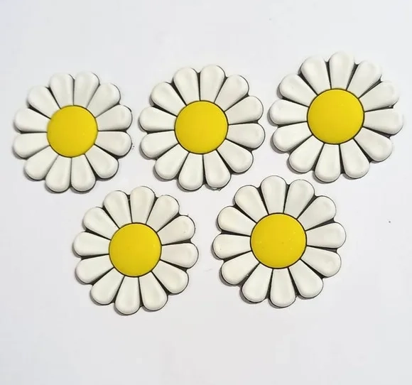 Aplique Flor Branca 4 cm Emborrachado - 6 Unidades