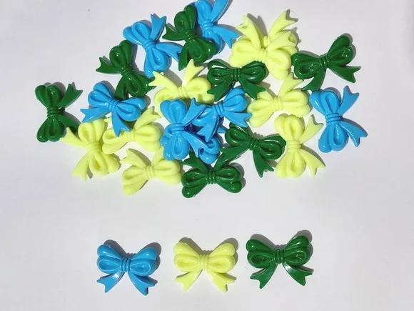 Lacinhos Colorido 3,5cm Acrílico C/furo Passante 20 Unidades