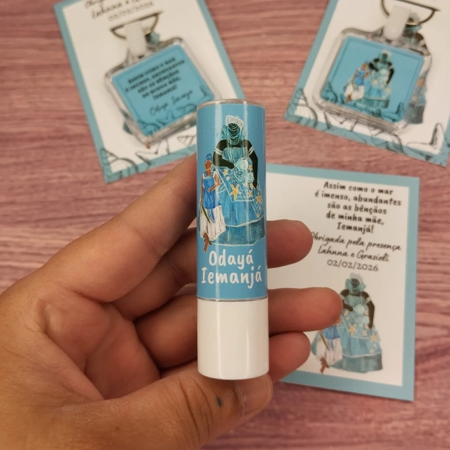 Kit Lembrancinha - 15 UNI Chaveiro + 15 UNI Hidratante Labial Manteiga de cacau Iemanjá PERSONALIZAMOS QUALQUER TEMA
