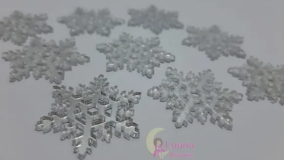 Aplique Floco de Neve Acrílico Espelhado Prata - Pct C/6 Uni