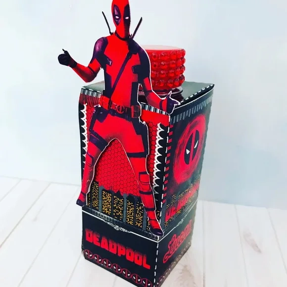 Kit 30 Lembrancinhas Deadpool