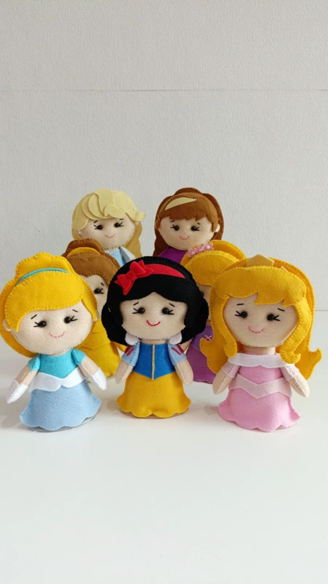 Centro de mesa Mimi princesas em feltro