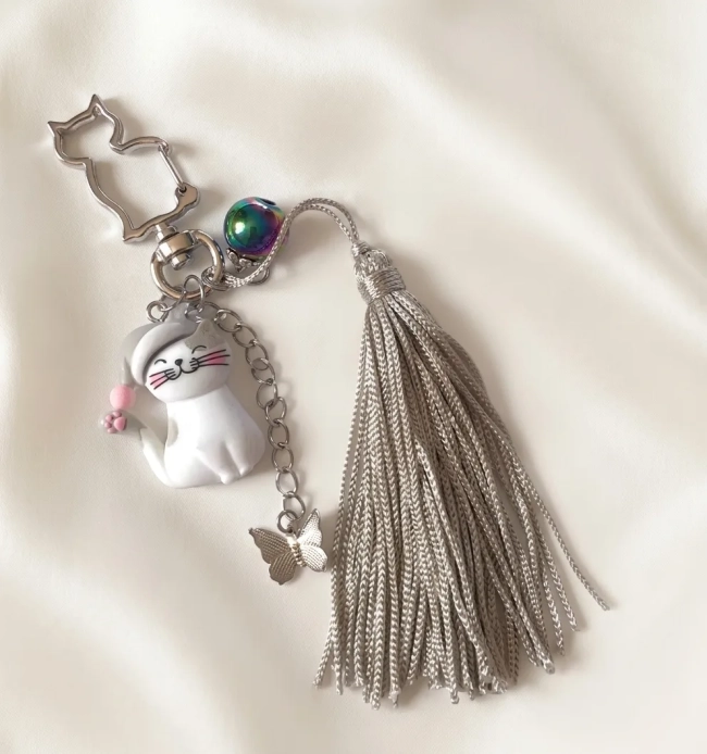 Chaveiro de Gato com Pingente Hematita e Tassel Rosa ou Prata