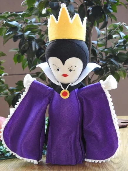 Rainha Má 3d em Feltro - Chamar Chat