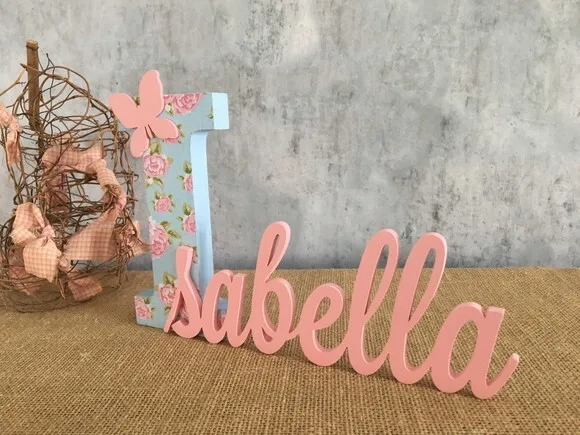 Nome em MDF Personalizado com Tecido para Quarto de Bebê - Letras Decorativas Infantis - Tema Jardim das Borboletas