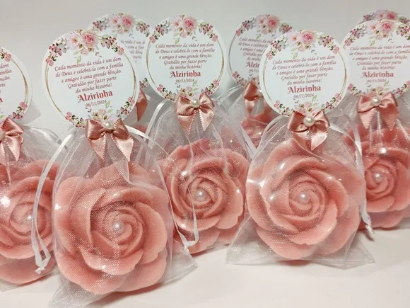 Lembrancinha de Aniversário 80 Anos: Sabonete Rosa Elegance