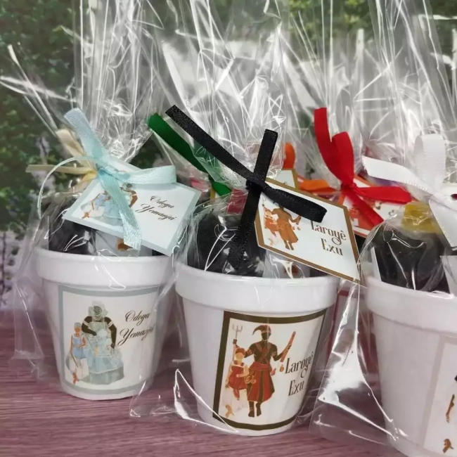 20 UNIDADES Kit Jardinagem Lembrancinhas Orixás (INFORMAR TEMA NO CHAT)