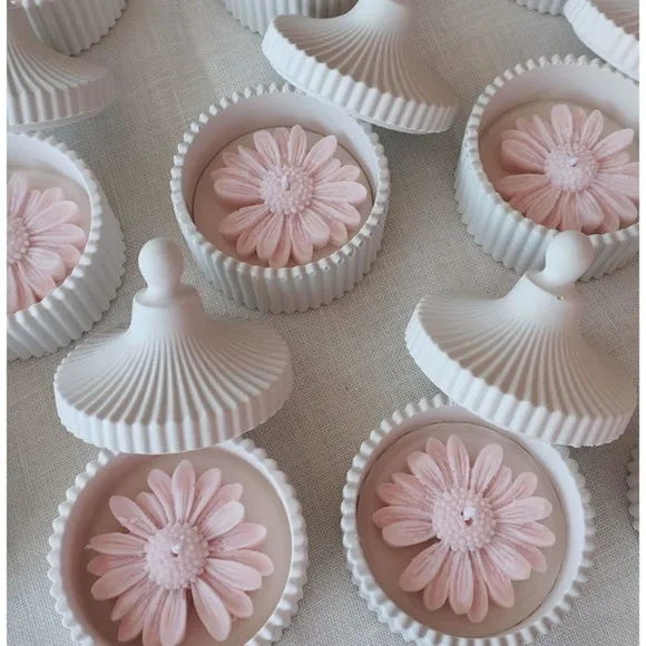 Vela Aromática na Bomboniere com Margarida