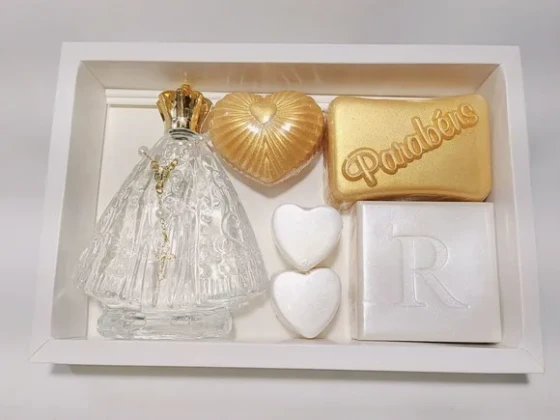 Presente de Aniversário Católico: Aromatizador Nossa Senhora