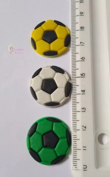 Aplique Bola de Futebol Colorida Emborrachado Pct 8 Unid