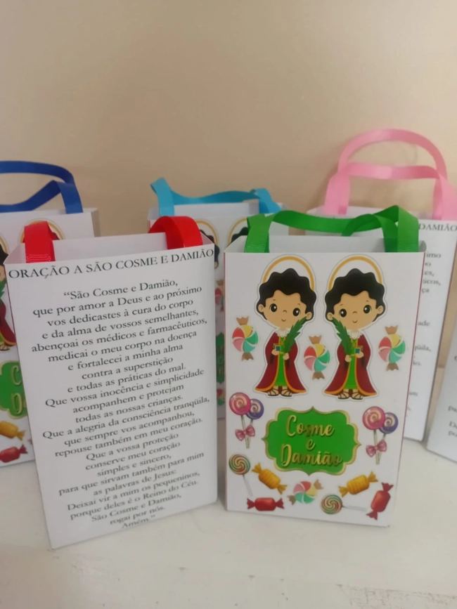 Sacolinhas Personalizadas Cosme e Damião para Lembrancinhas