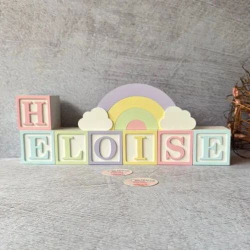 Tons Pastel Cubos 6x6cm Ts + Arco Íris. Decoração Bebê