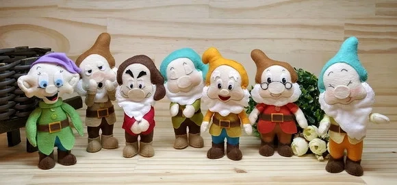 Branca de Neve e os 7 Anões de Feltro