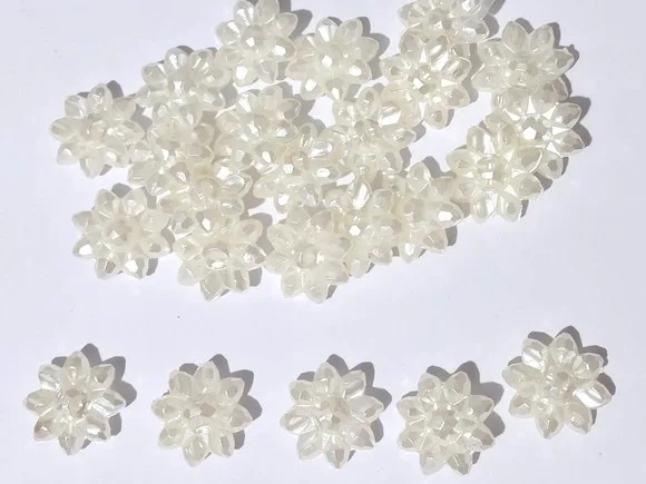 Botão Flor Perolado 2cm Acrílico Pacotes com 20 Unidades