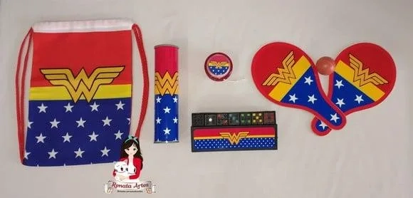 Mochila Ping Pong + Kit Jogos Personalizado Mulher Maravilha