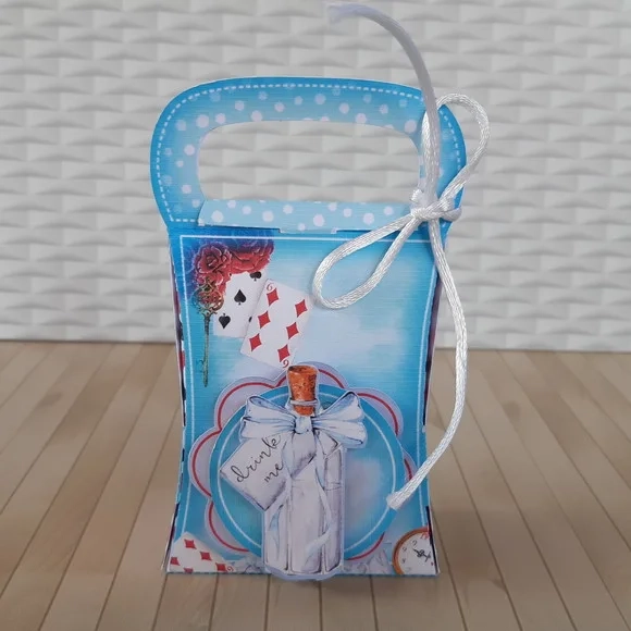 Kit 30 Lembrancinhas Alice no País das Maravilhas