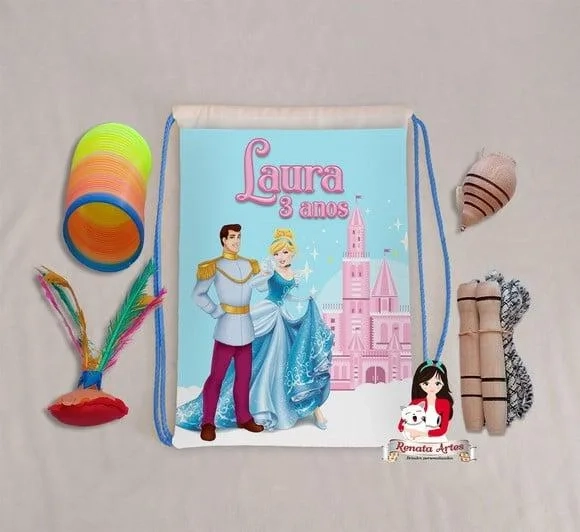 Mochila Boa Infância Tema Cinderela e Príncipe