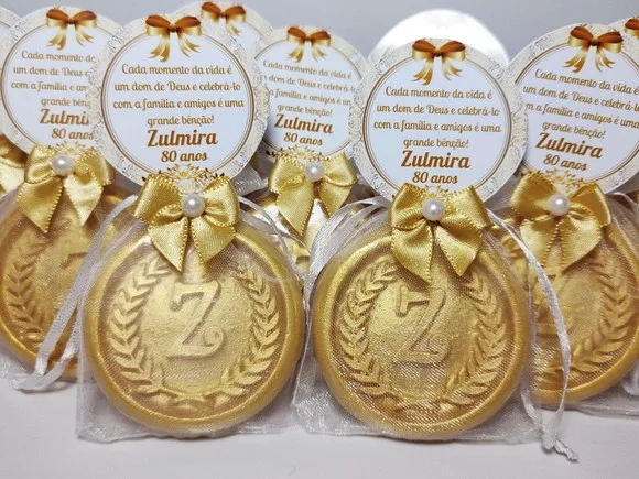 Lembrancinha 80 Anos, Sabonete Letra Inicial Personalizada