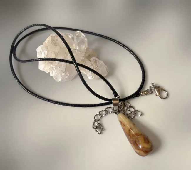 Cordão Colar com Pingente Gota de Jaspes diversas ll