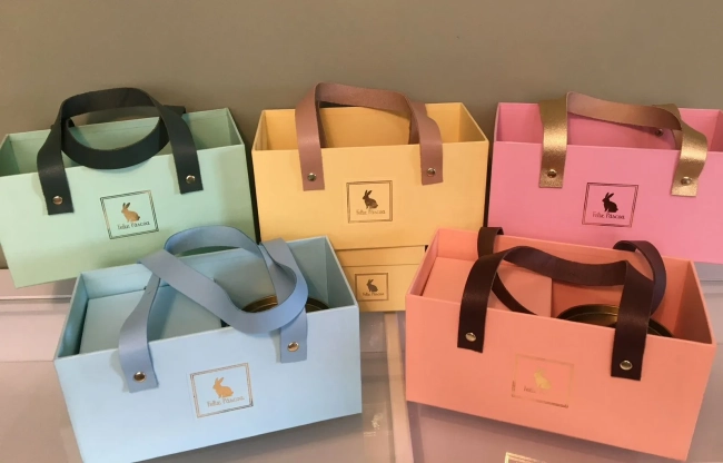 Cesto (bag)
