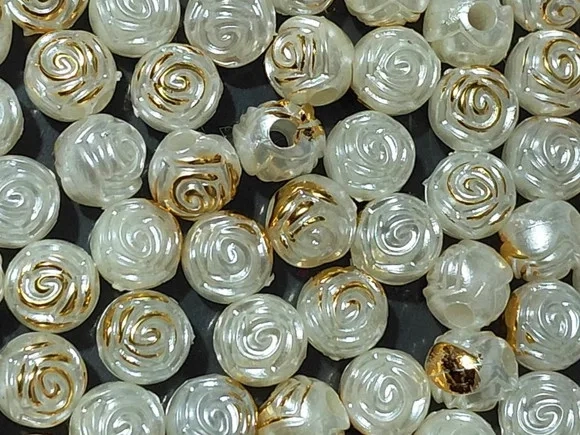 Bola Flor Creme com Dourado 8mm Pacotes com 100 Unidades