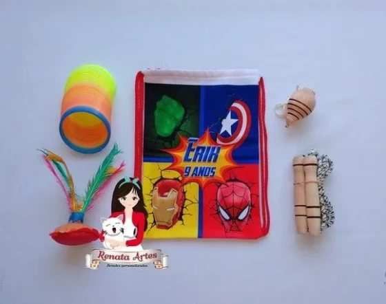 Mochila Boa Infância Tema Vingadores com Homem Aranha