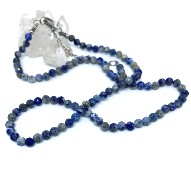 Choker Sodalita Natural Facetada 4mm - Acabamento Aço Inox