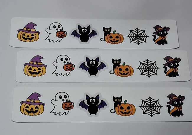Topo de bolo + 30 topper de docinhos + 18 adesivos de Halloween