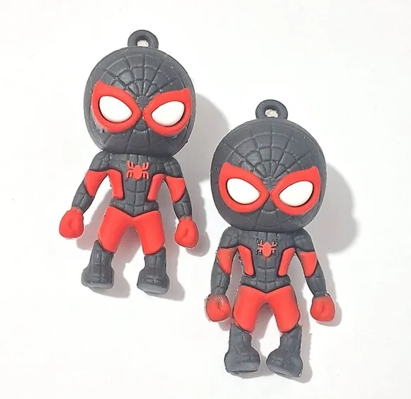 Pingente Spiderman Aranha Verso Pacotes com 2 Unidades