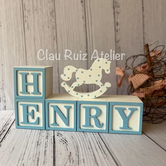 Decoração Bebê - Cubos 6x6cm + Cavalinho de Balaço