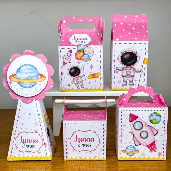 PEGUE E MONTE - Kit Festa ASTRONAUTA MENINA - Decoração de Festa | Lembrancinhas | Aniversário | Personalizados