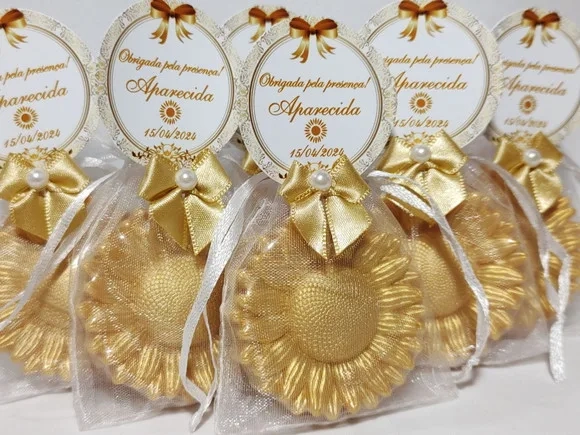 Lembrancinha de Aniversário 50 Anos: Sabonete Girassol