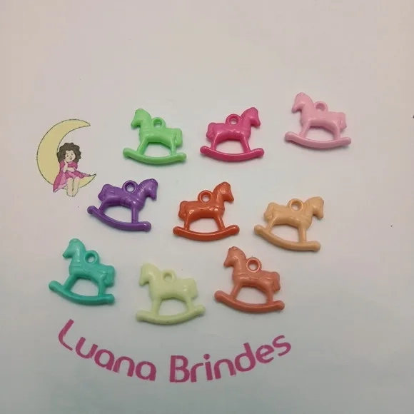 Pingente Mini Cavalo de acrilico Pct 20 Unidades
